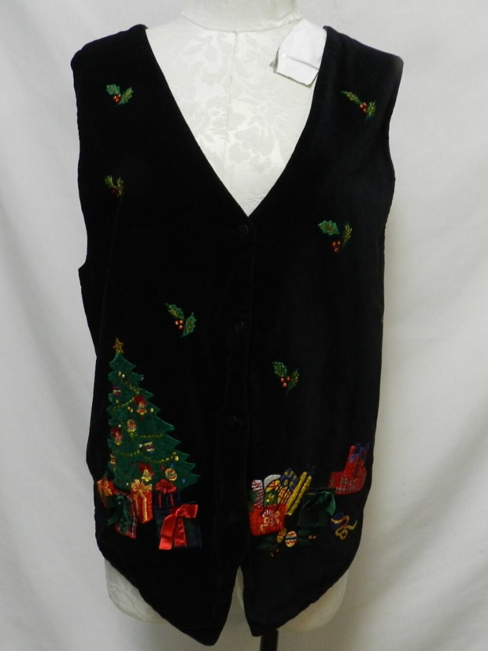 Victoria Jones Woman Embroidered Christmas velvet Vest tree presents Size Sz 2X